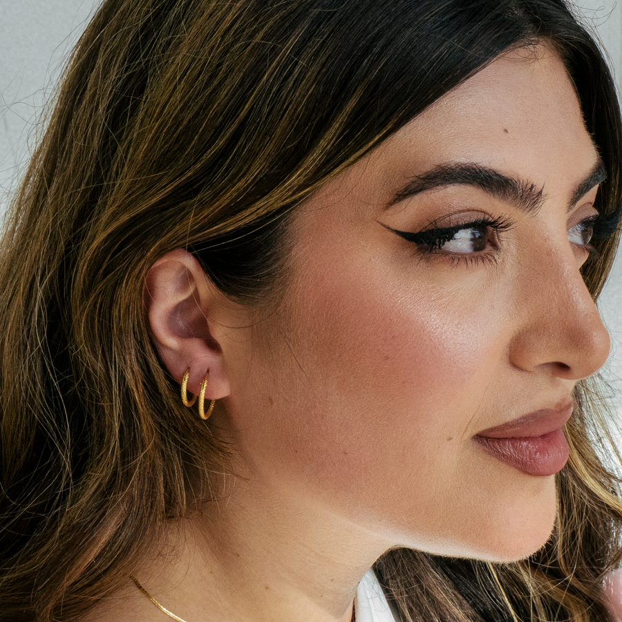 22 KARAT GOLD SLEEPER HOOPS