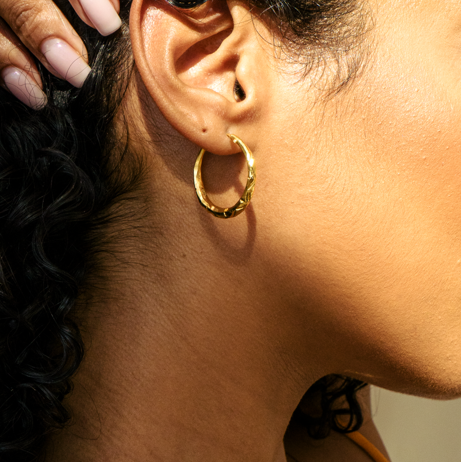 18 KARAT SOLID GOLD ENGRAVED HOOPS