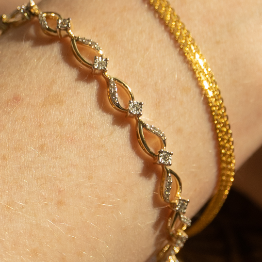 14 KARAT YELLOW GOLD DIAMOND BRACELET
