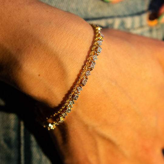 14 KARAT YELLOW GOLD GEOMETRIC DIAMOND TENNIS BRACELET